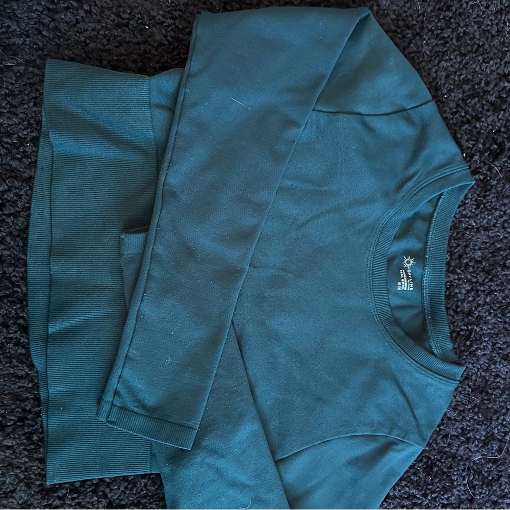 032 Aerie Offline - Teal Long Sleeve Sport shirt - Size medium